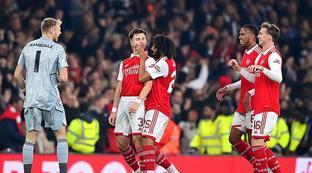 足球的深刻 足球的深刻