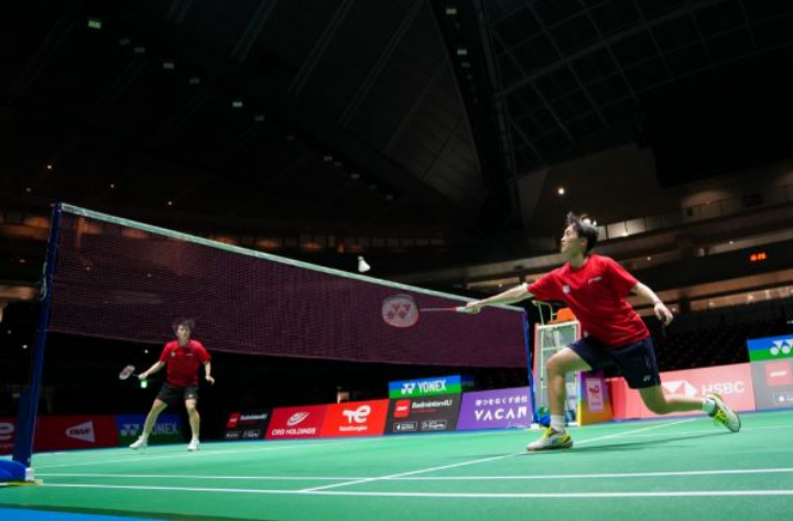 赛中同样展 赛中同样展